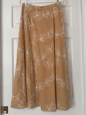 Madison Mathews Hanley Skirt Caramel with White Embroidery, Caramel, size L